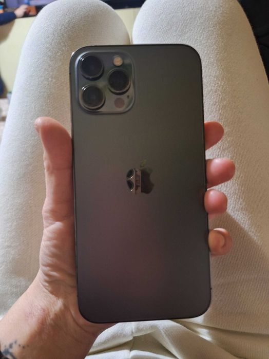 Продавам афон 12 промакс