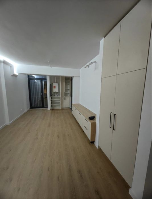 Vand apartament de 2 camere, 48.73 mp, Finisat, Parcare, Zona Vivo BMW