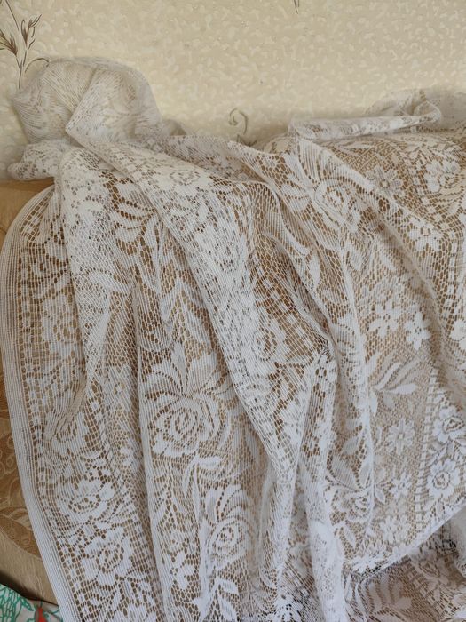 Тюль на окно. Новая ширина 2;5 метра всего 6 метров. Город Шымкент.