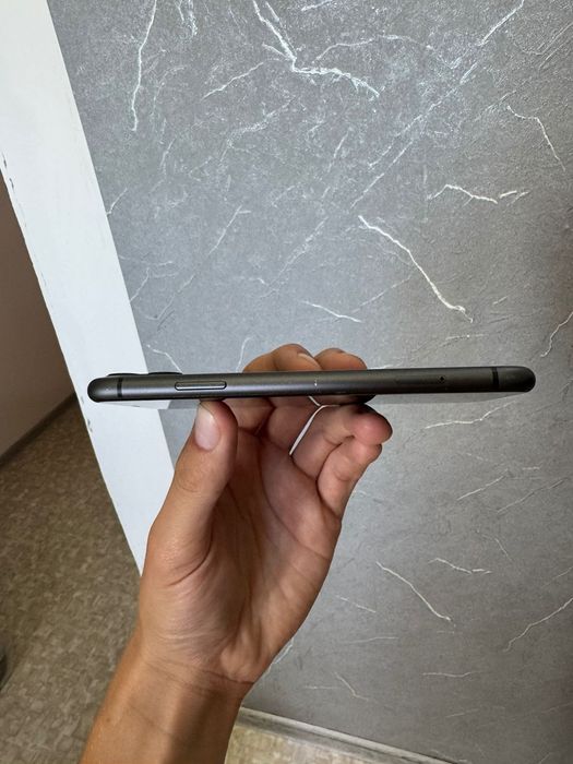 Iphone 11 128/77акб