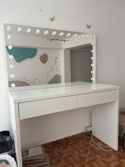 Masa profesionala de machiaj, pret negociabil