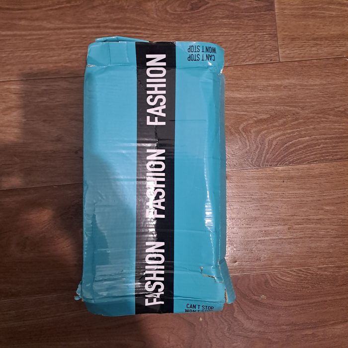 Продам ботинки зимние