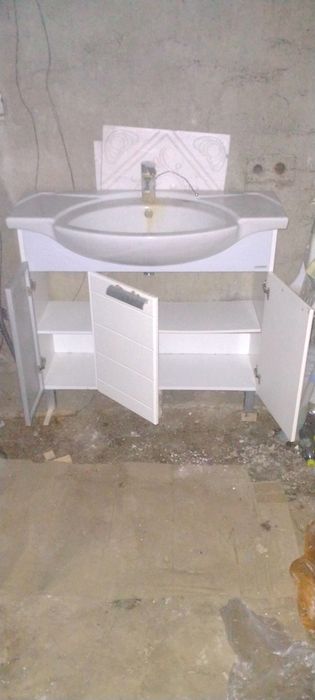 Продам мебель для ванной.