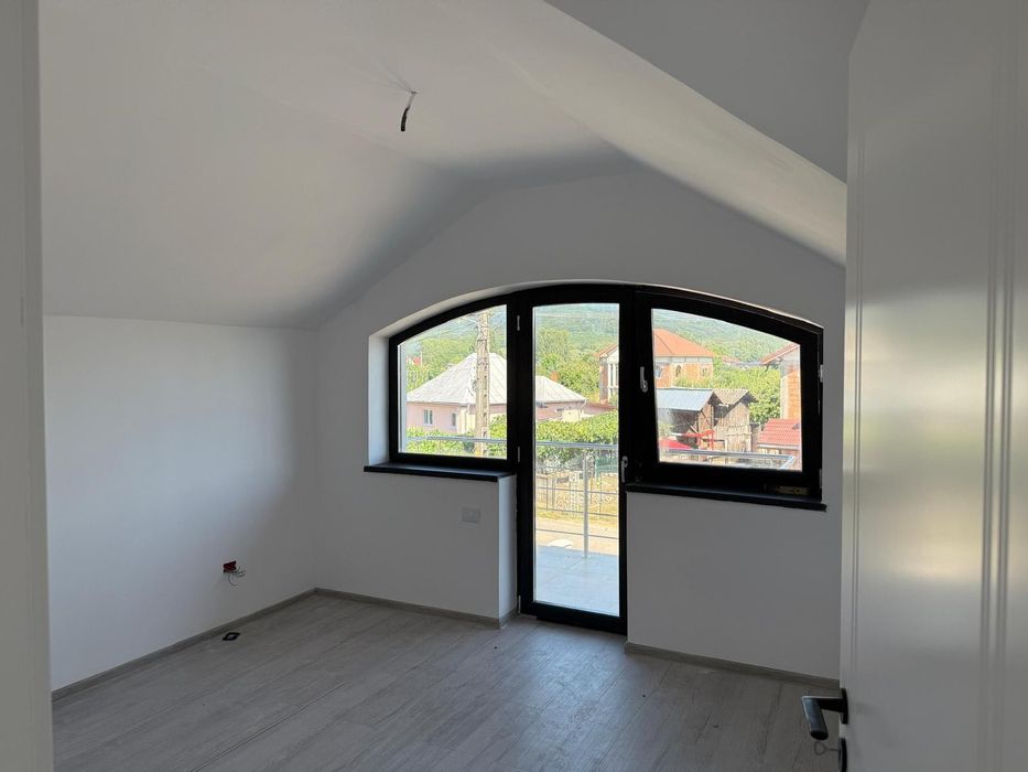 Vila noua in Bujoreni, Valcea