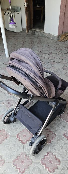 Коляска детская с прогулочным блоком и люлькой