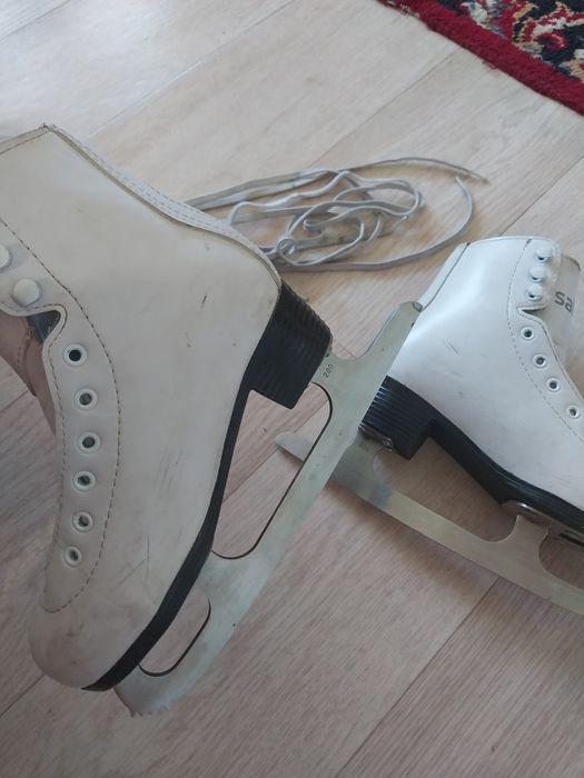 Продам коньки 31 размера!