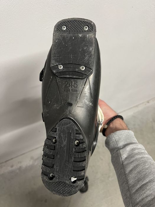 Дамски ски обувки Rossignol