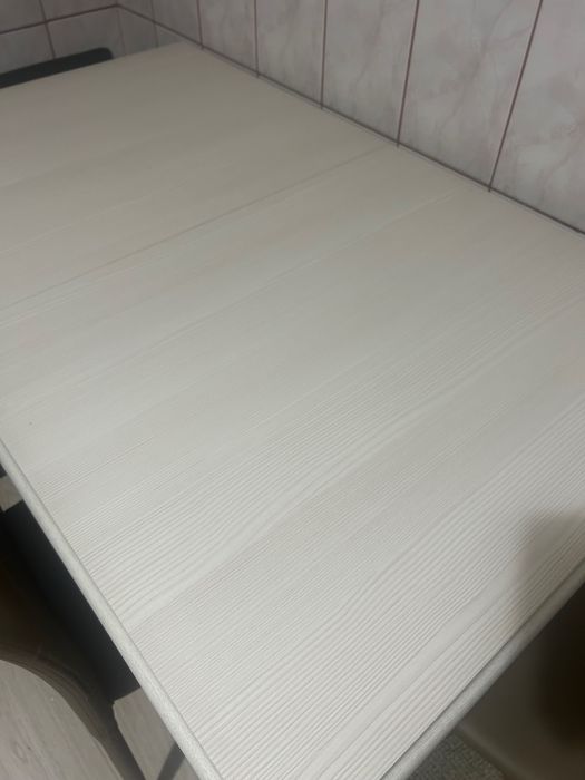 masa extensibila cu 6scaune