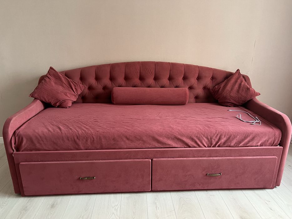 Продам  кровать