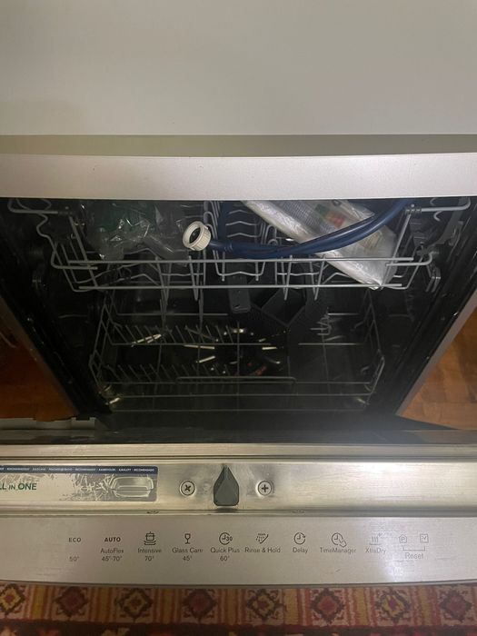 Mașina spălat vase Electrolux