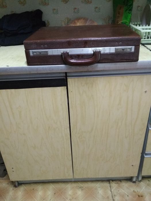 Продам кейс чемодам