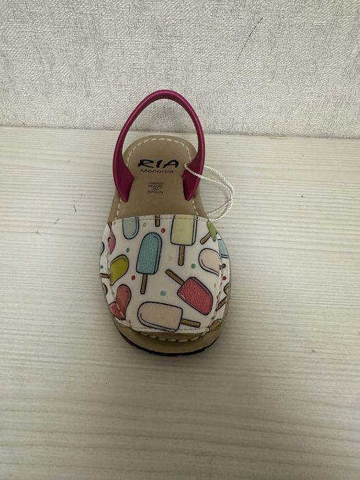 Сандали для девочки