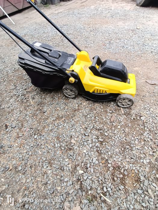 Vănd mașină de tuns gazonul electrică