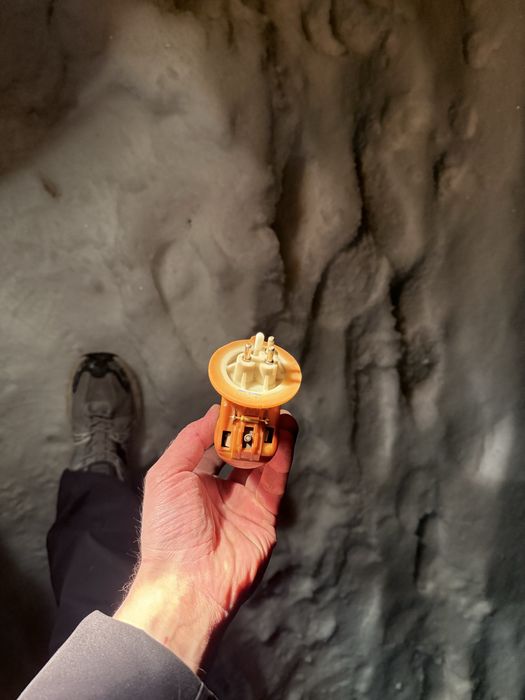 Продам поплавок рабочий мерс 124