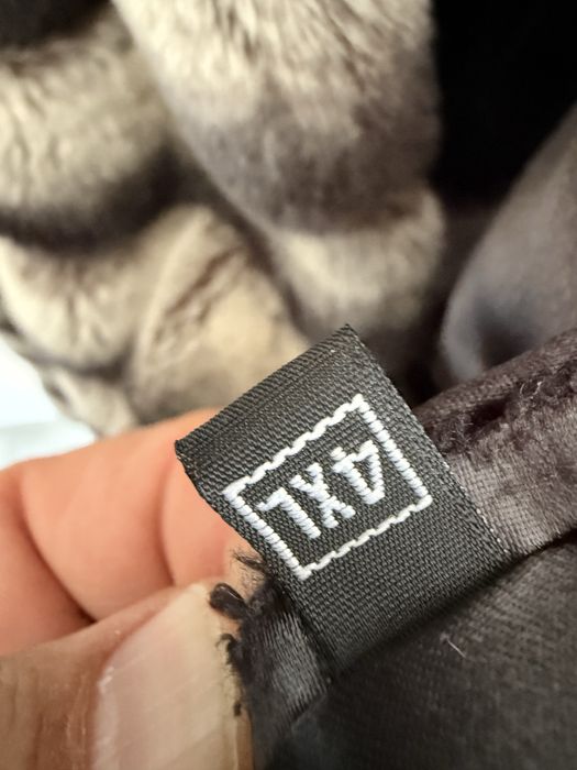 Haină din blană Chanel