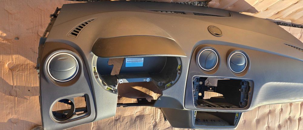Plansa bord cu airbag pasager Seat Ibiza 6J 2010 2011 / 2012 2013 2014
