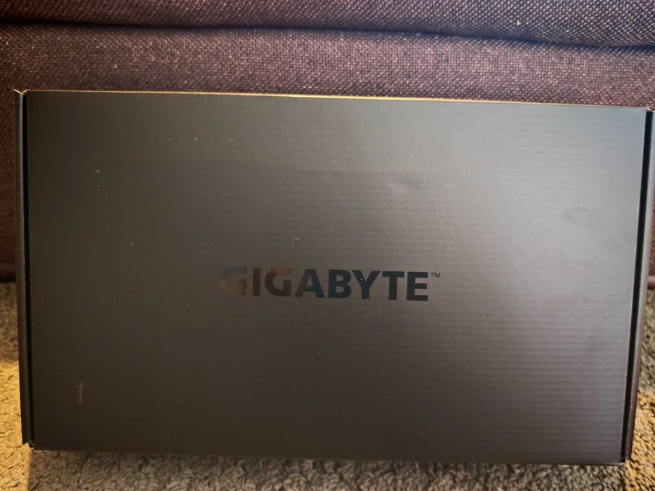 НОВА ! Видео карта RTX™ 5080 WINDFORCE OC SFF, 16GB GDDR7, 256-bit