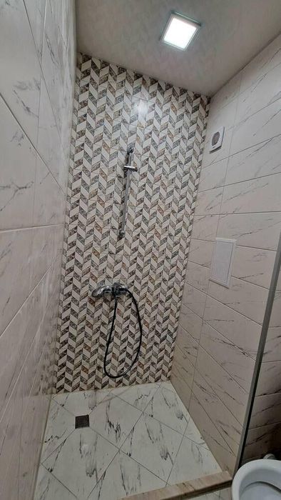 Дава се под наем Двустаен апартамент в Бургас, Изгрев - 63 кв.м за 612 € - Снимка #3