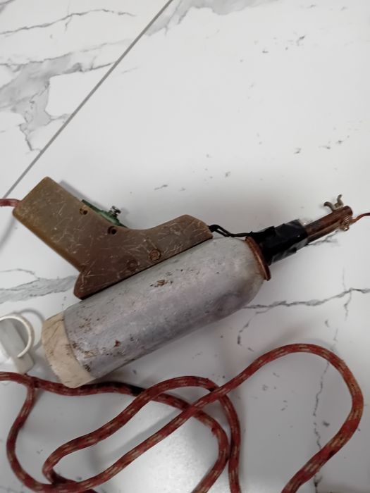 Aparat de lipit. Pret 40 lei fix