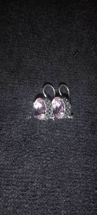 Продам серьги в хорошем состоянии