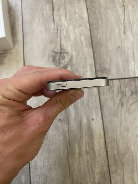 Продам iphone 5s в идеале