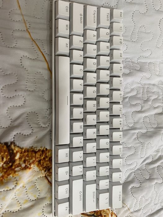 Продам клавиатуру WY61