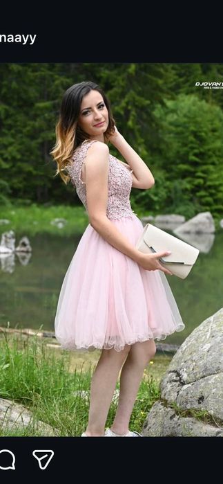 Къса бална рокля