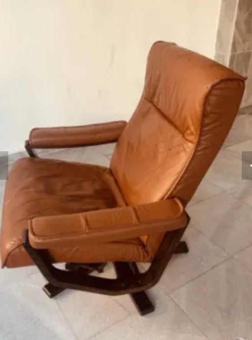 Ретро кресло естествена кожа /масивно дърво