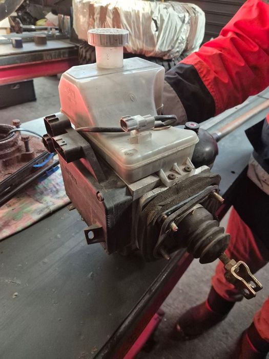 ABS за Mitsubishi Pajero