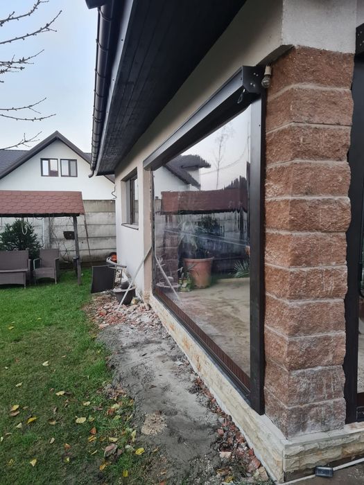 Închideri terase,folie transparentă capse și bride,rulouri cu manivelă.