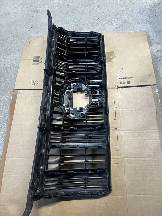 Grilă radiator toyota land cruiser prado  2017-2021.