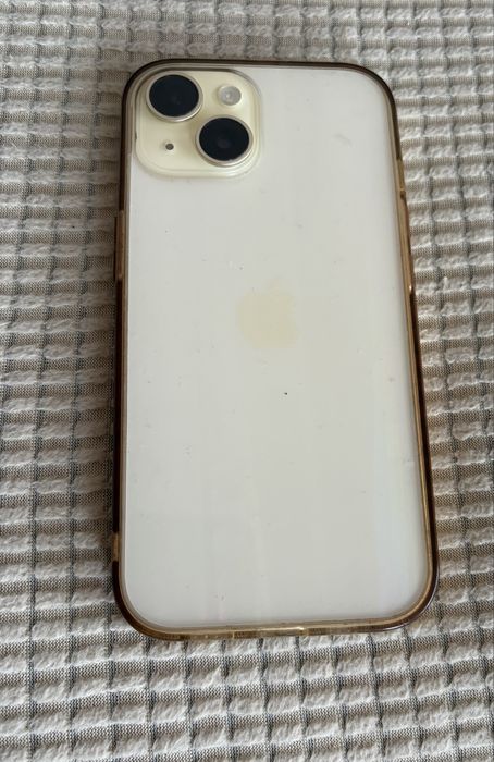Apple  iPhone 15