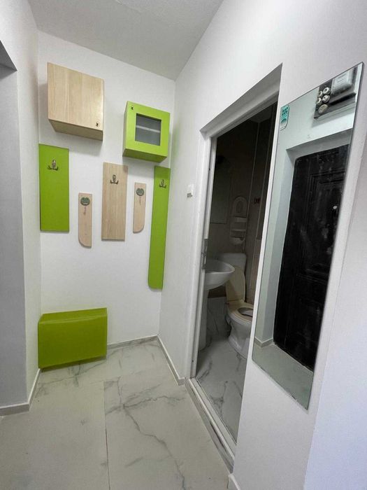 Proprietar inchiriez garsoniera sector 5 zona petre ispirescu,la  distanta de 10 minute de unirii