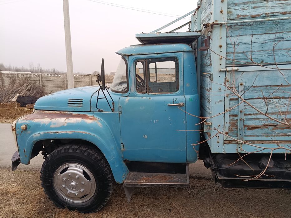 Zil 130 GBA sotiladi