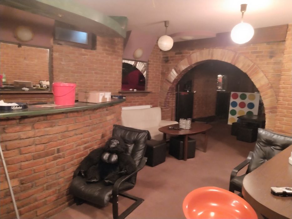 Ofer închiriere spațiu club ,bar