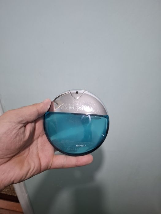 Atirlar. Kamroq qolgan original atirni ichiga parfum suv to'ldirilgan