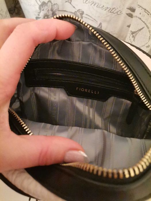 Чисто нова дамска чанта Fiorelli