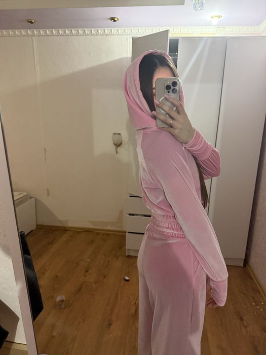 Велюровый костюм