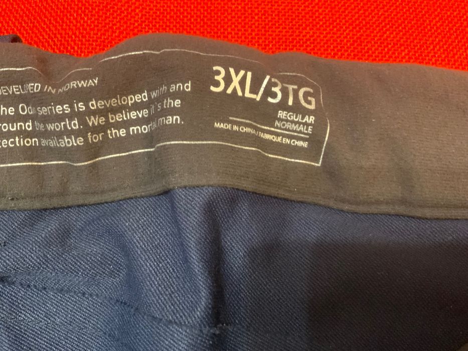 Helly Hansen-оригинален панталон 40-42 размер