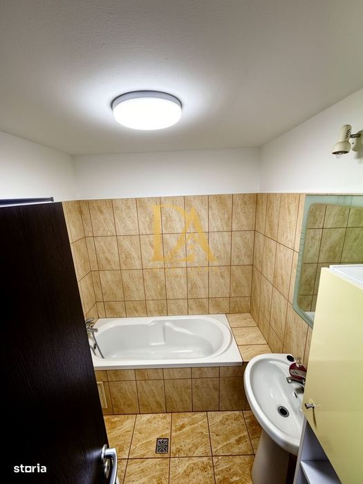 Apartament 2 camere (compartimentare tip 3 camere) Bloc 2012