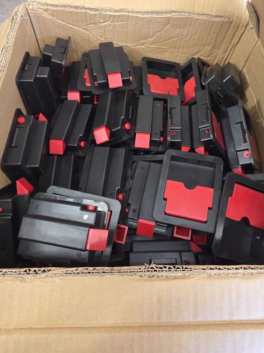 Пластмасова ключалка за пожарен шкаф и метална кутия