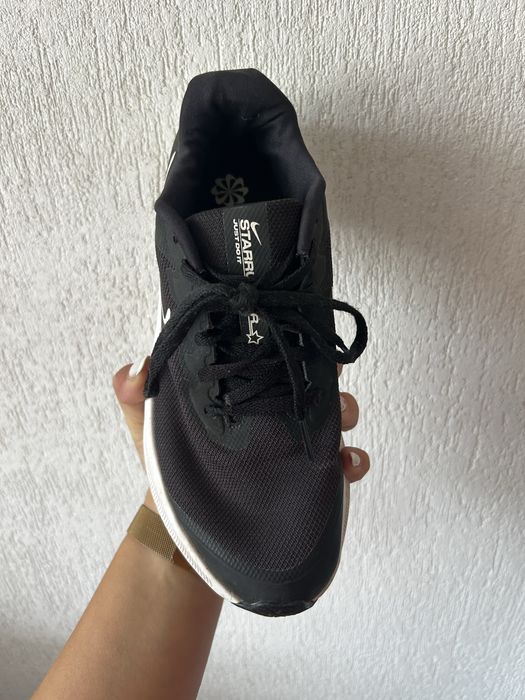 Дамски маратонки Nike