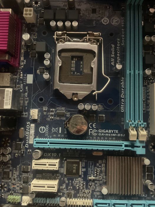 Vând plăci video intel core