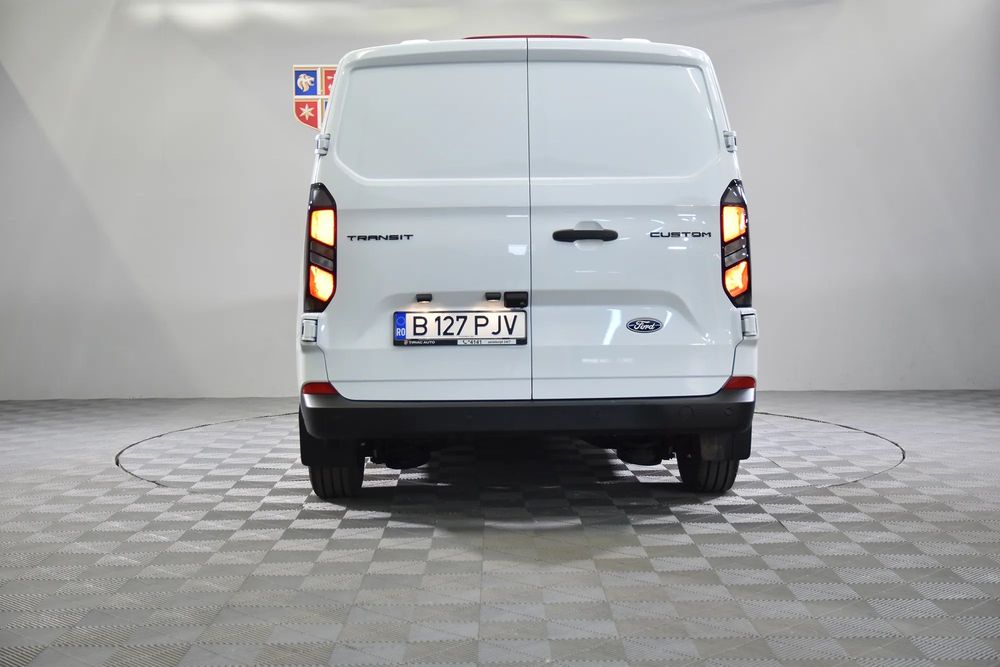 Ford Transit Custom Van FORD CUSTOM Van 320L - 2.0L diesel 136CP Manuala FWD - demo