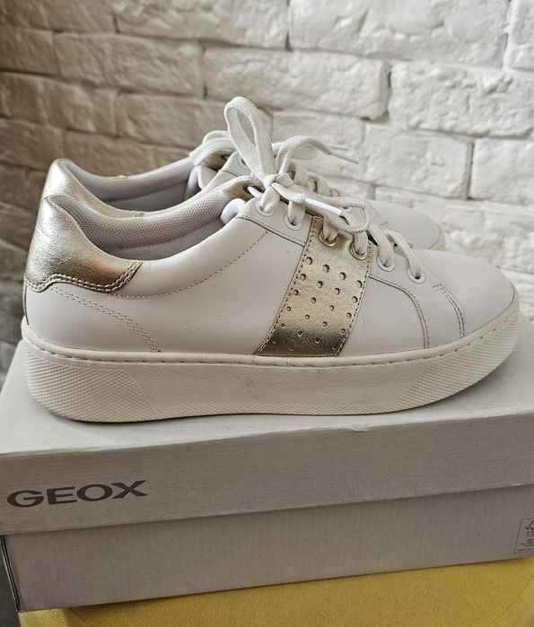Кеды GEOX (на девочку/девушку)