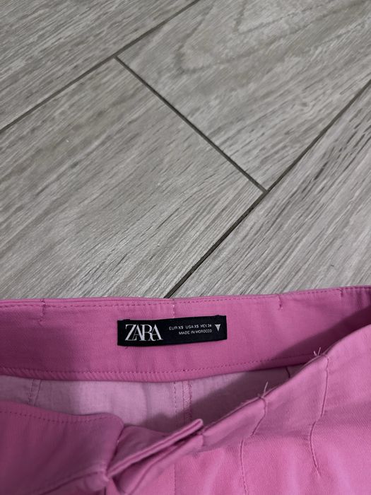 Къси панталонки Zara