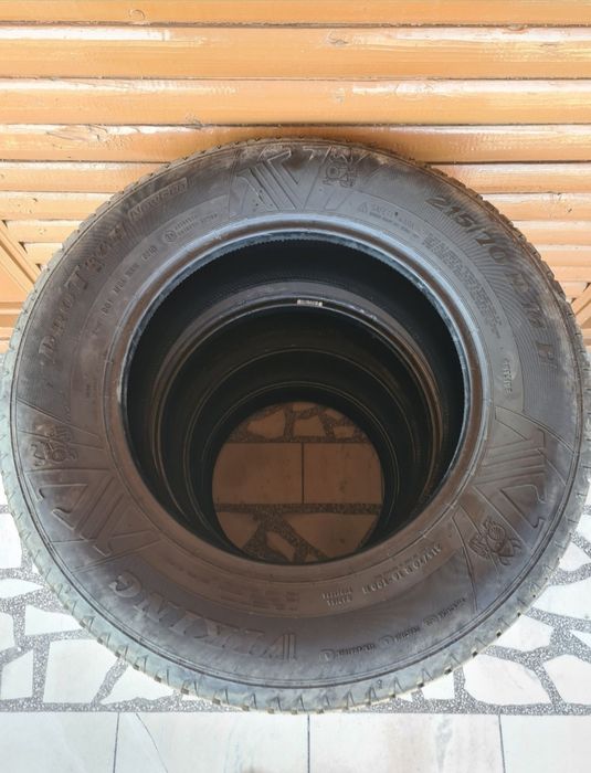 Anvelope de vară 215/70/16