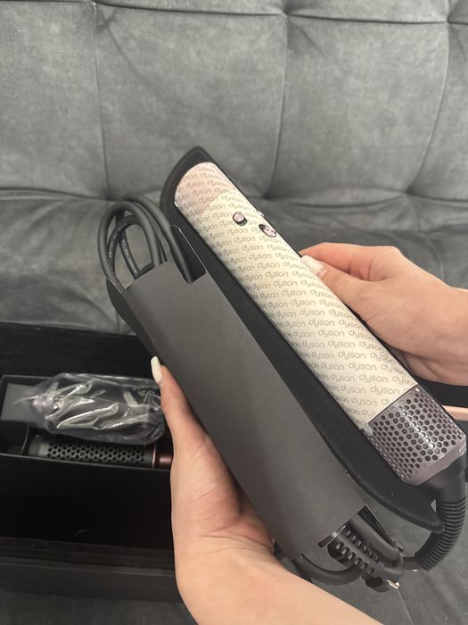Продаю Дайсон Стайлер