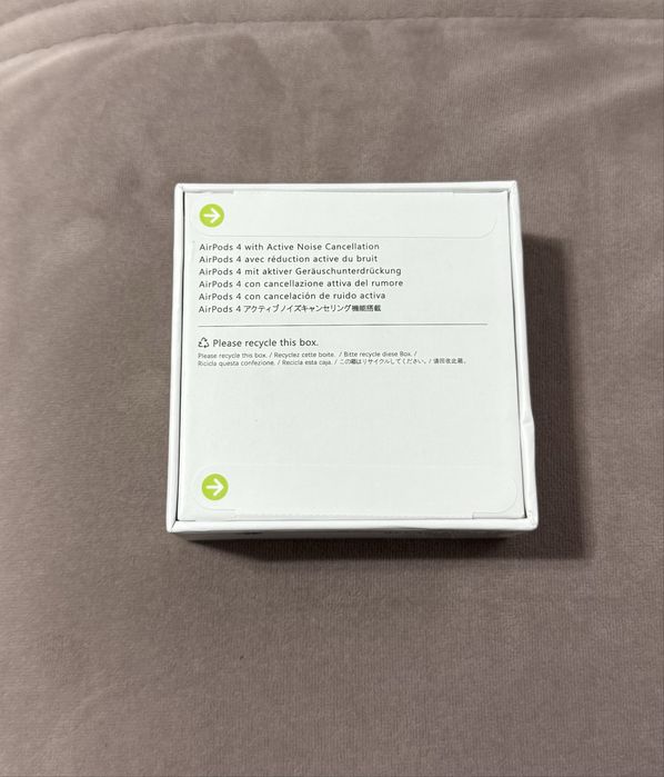 Apple AirPods 4 cu Active Noise Cancellation