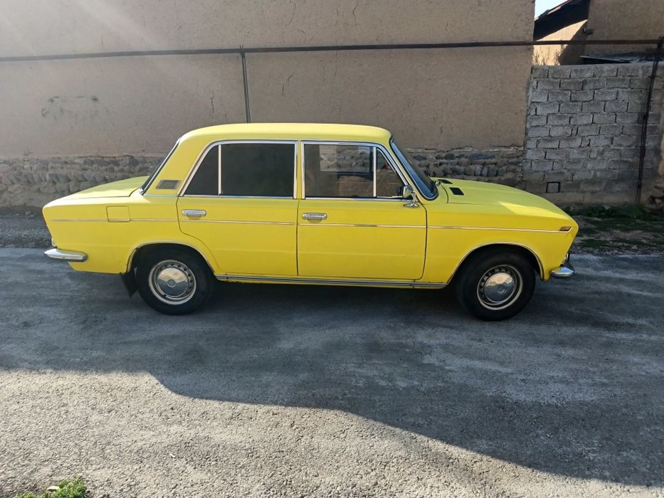Vaz 2103 matori hadavoyi karobkasi zoʻr matori moy yemidi